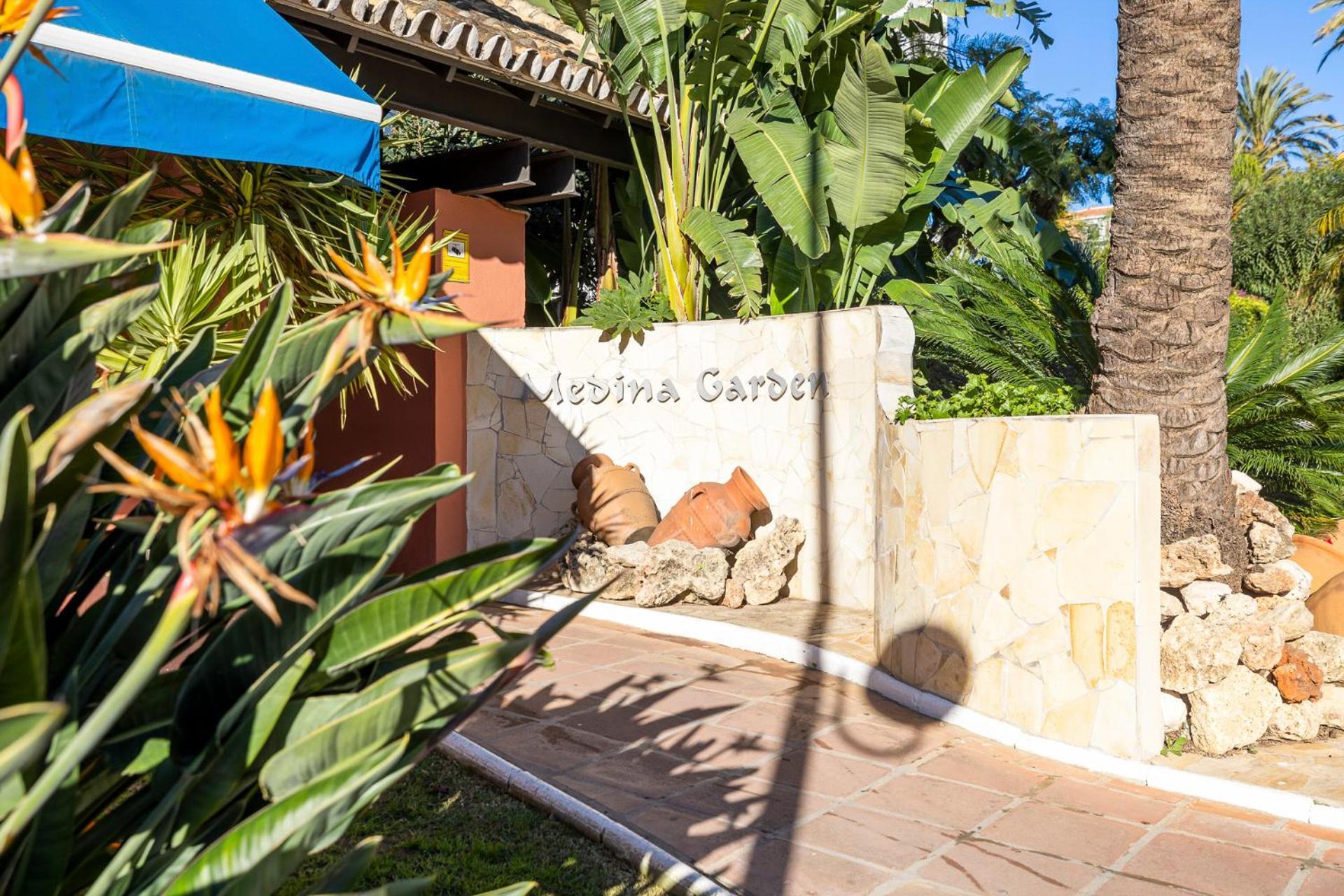 1 Bedroom Apartment, With Sea Views, In Medina Garden - Puerto Banus Marbellac Extérieur photo